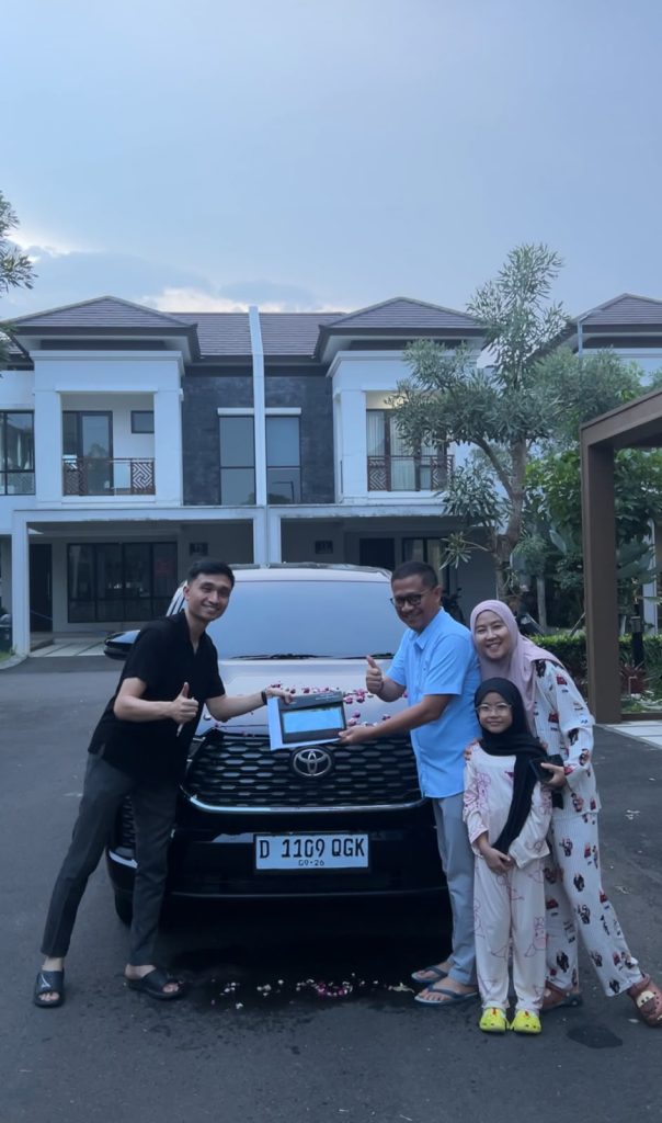 Serah terima unit Toyota