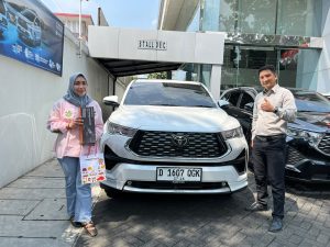 Serah terima unit Toyota