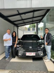 Serah terima unit Toyota